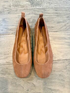 Lucky Brand Women's Tan Leather Flats NWOT Size 8M/39
